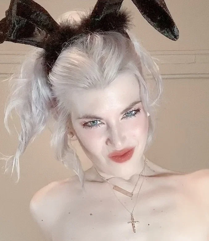 Devona Lena's avatar