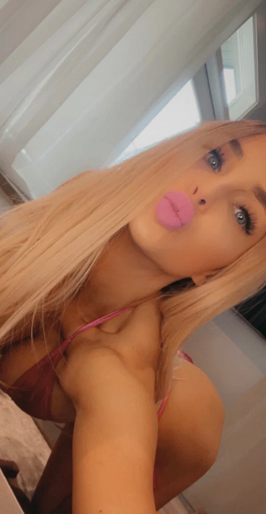 MOLLYBOOTS's avatar