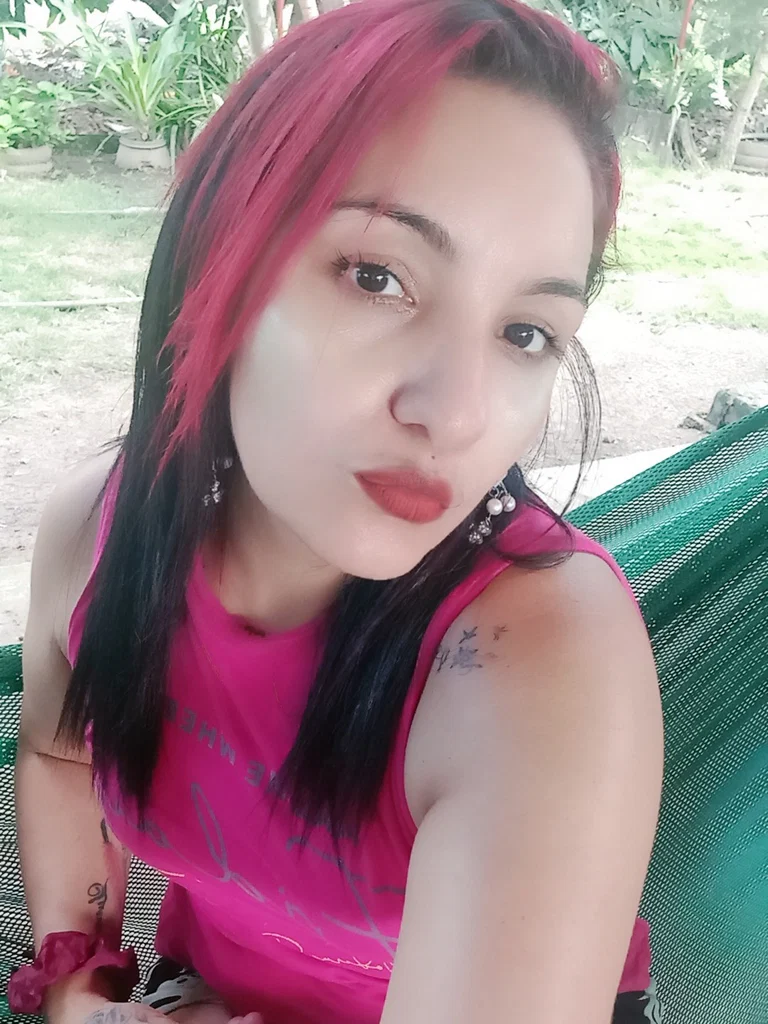 surella del mar's avatar