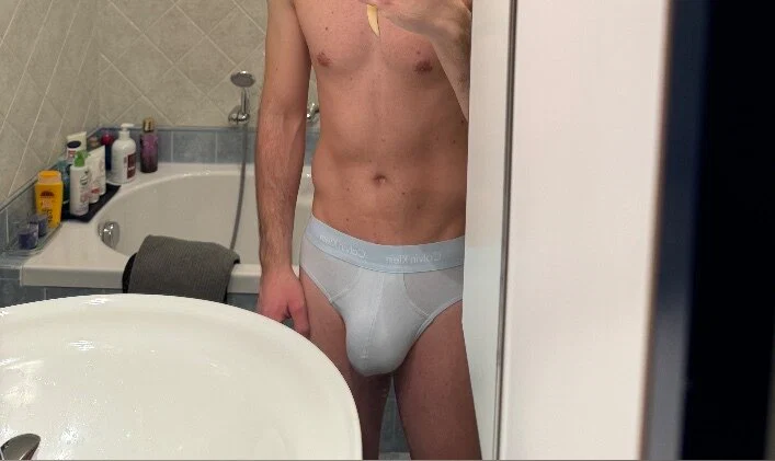 thom_skinnythick profile banner
