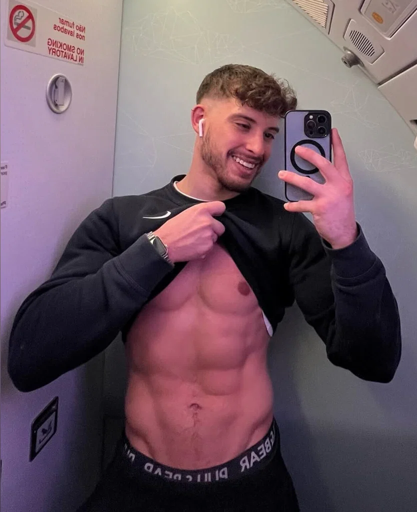 ChrisBalmain's avatar