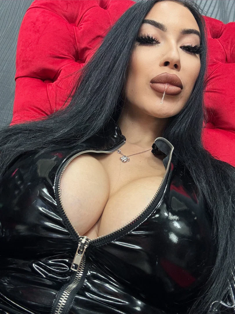 VanessaXDominatrixx profile banner