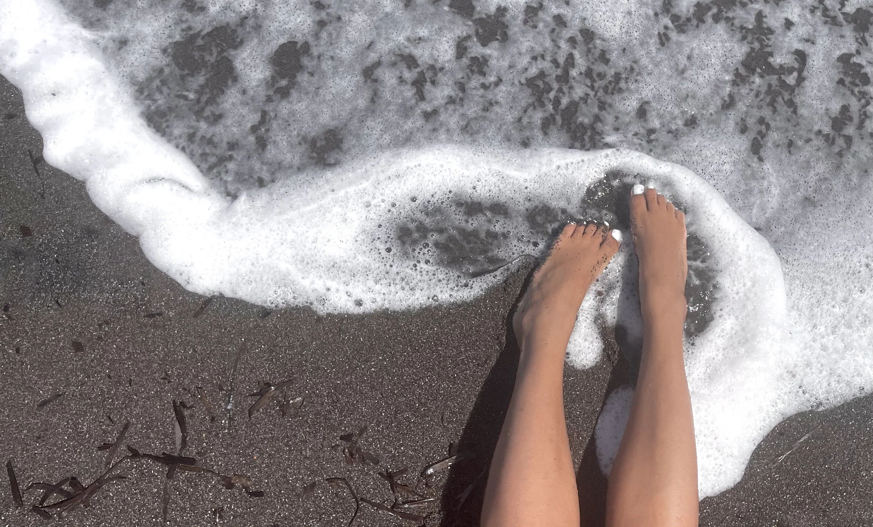 blond fairyfeet profile banner