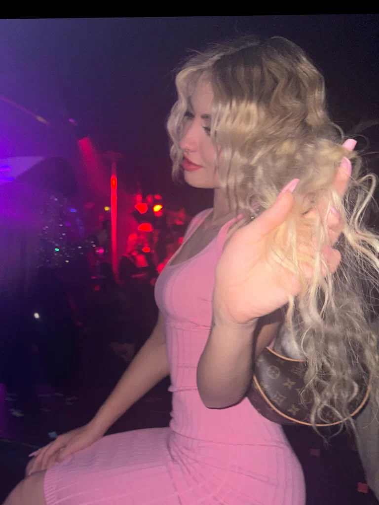 Vika's avatar