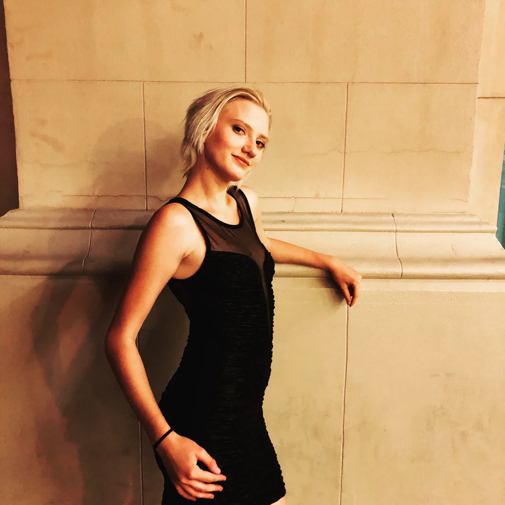 Alice18's avatar