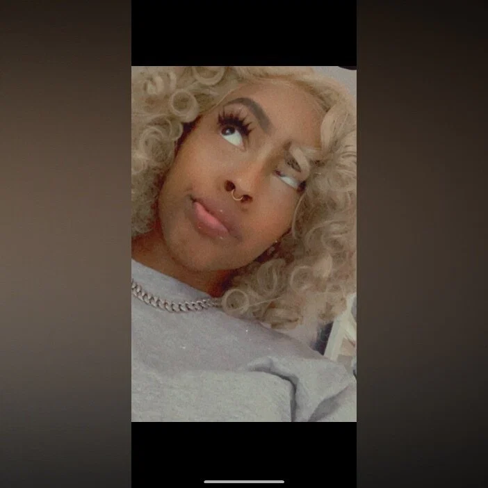 Sey 👑 profile banner