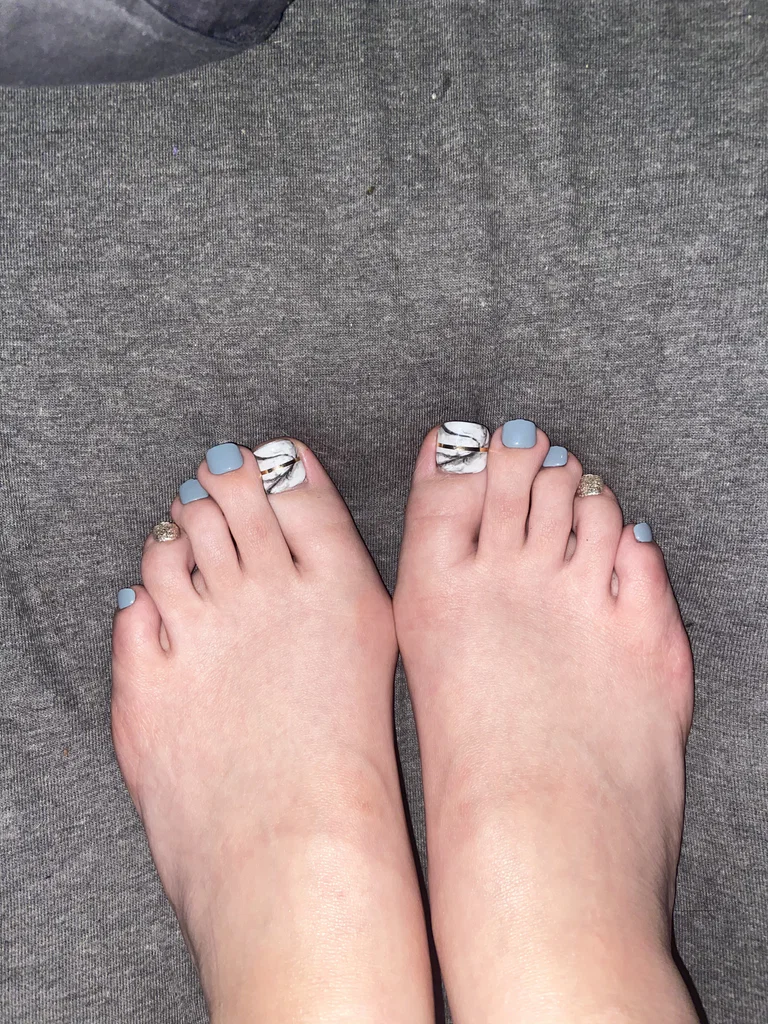 Tiny feet