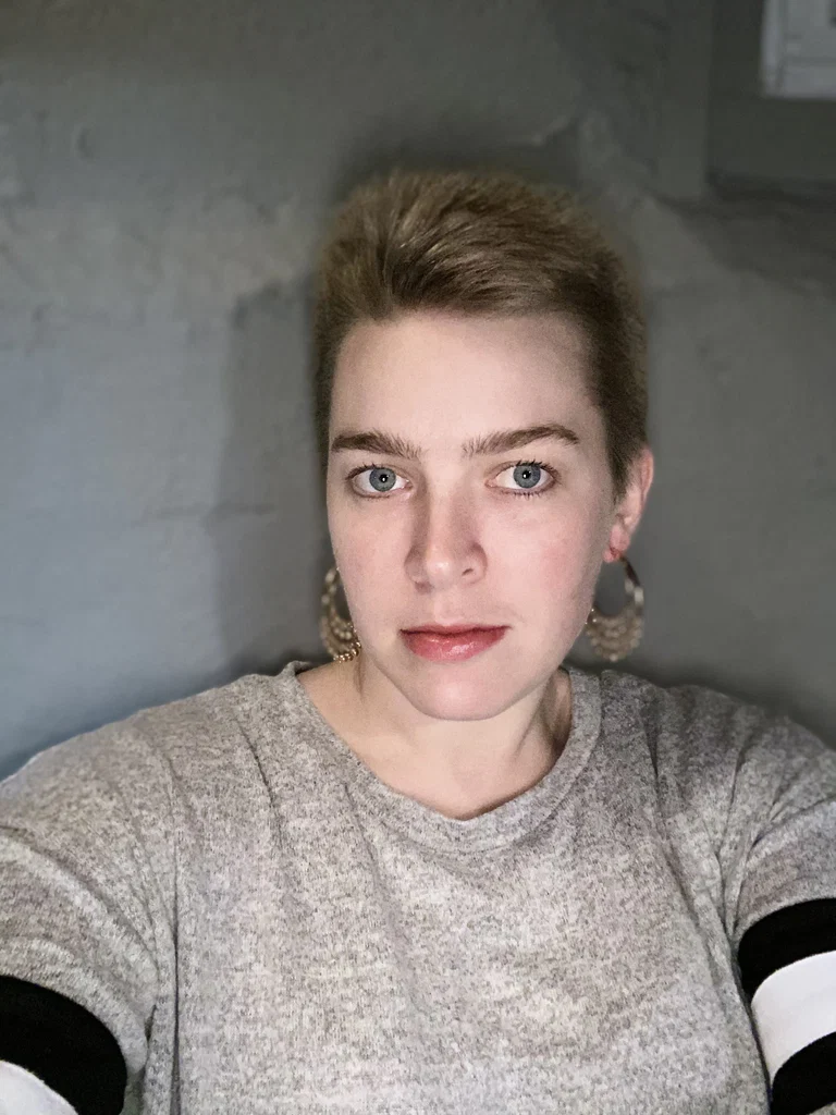 Lilly White's avatar