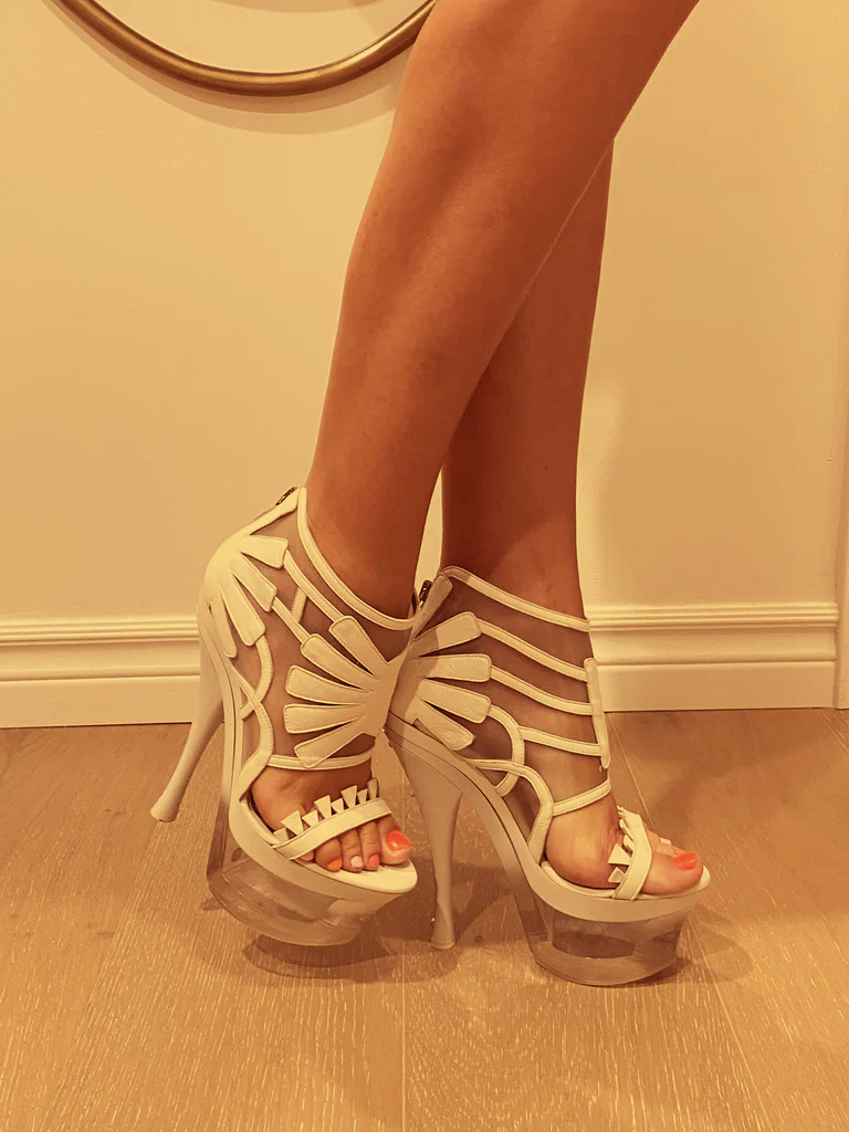 Czechfootgoddess's avatar
