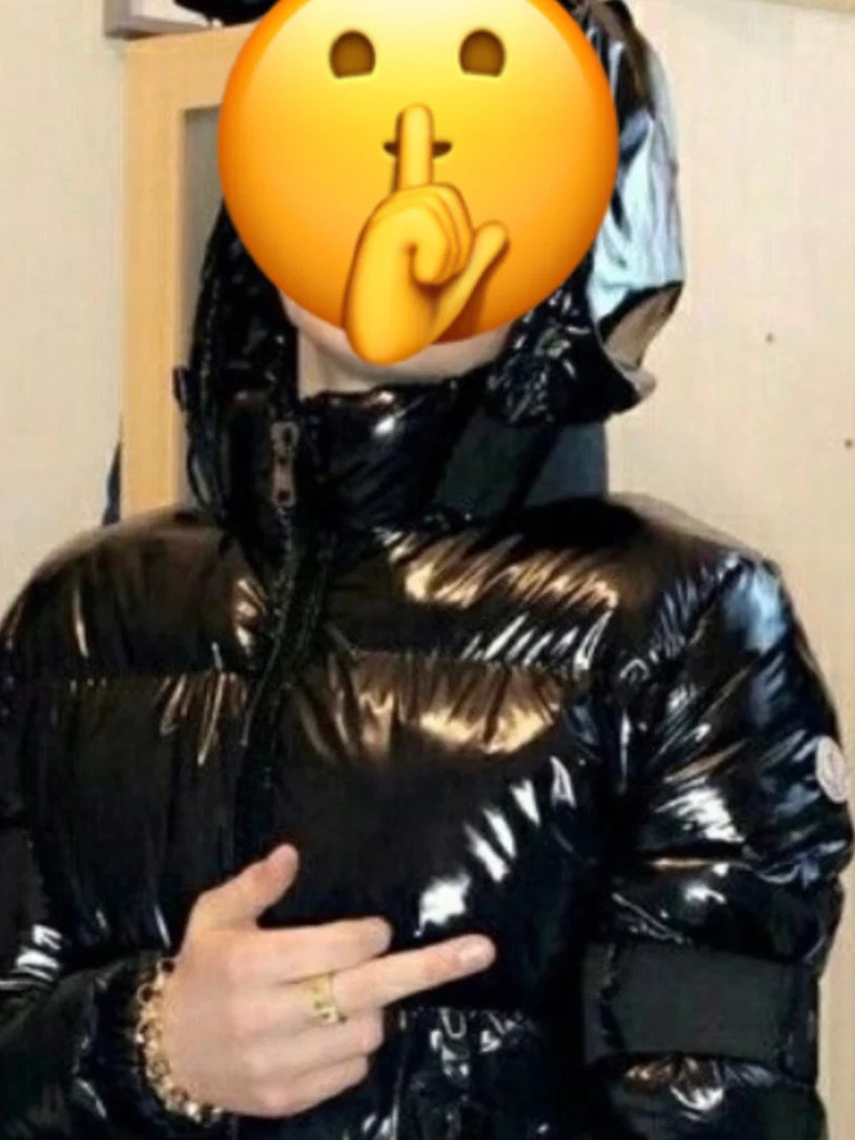 Naughty_lewis