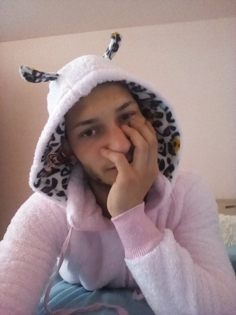 AlexIancu28's avatar