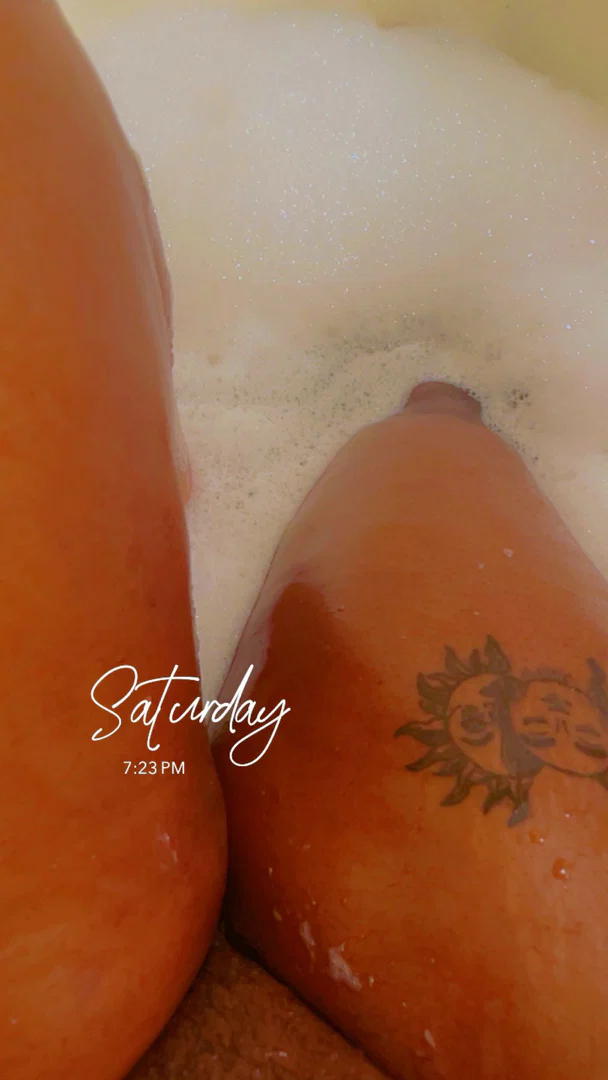 Slim thick profile banner