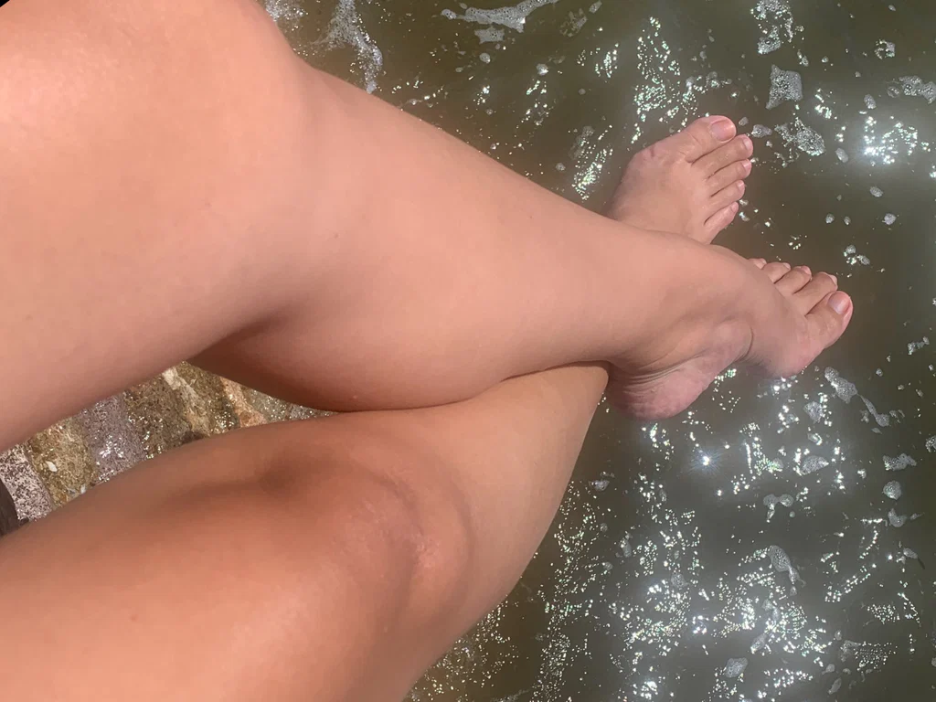 cutefeetntoes