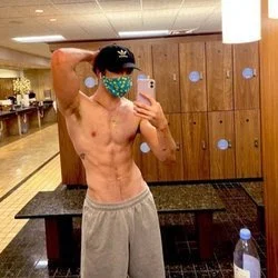 leo west ™️'s avatar