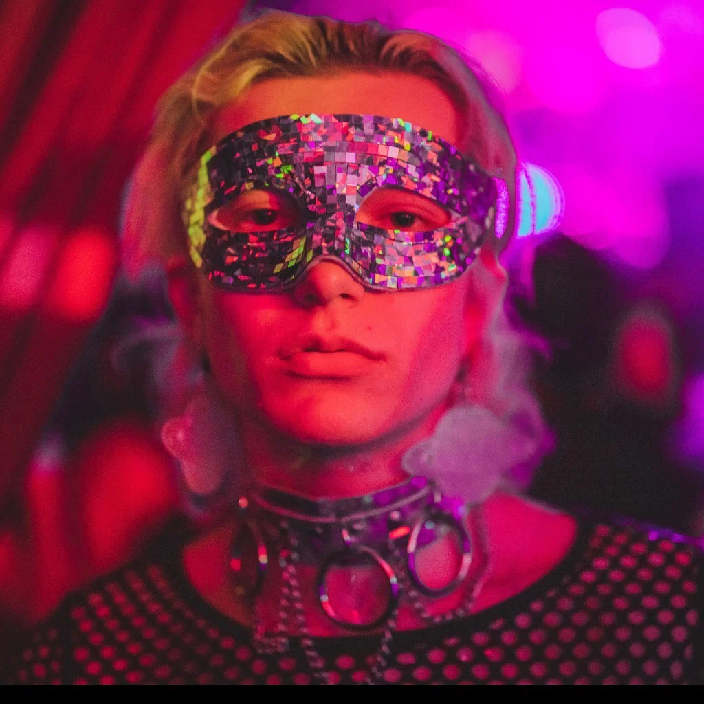 Hazel Hadrien's avatar