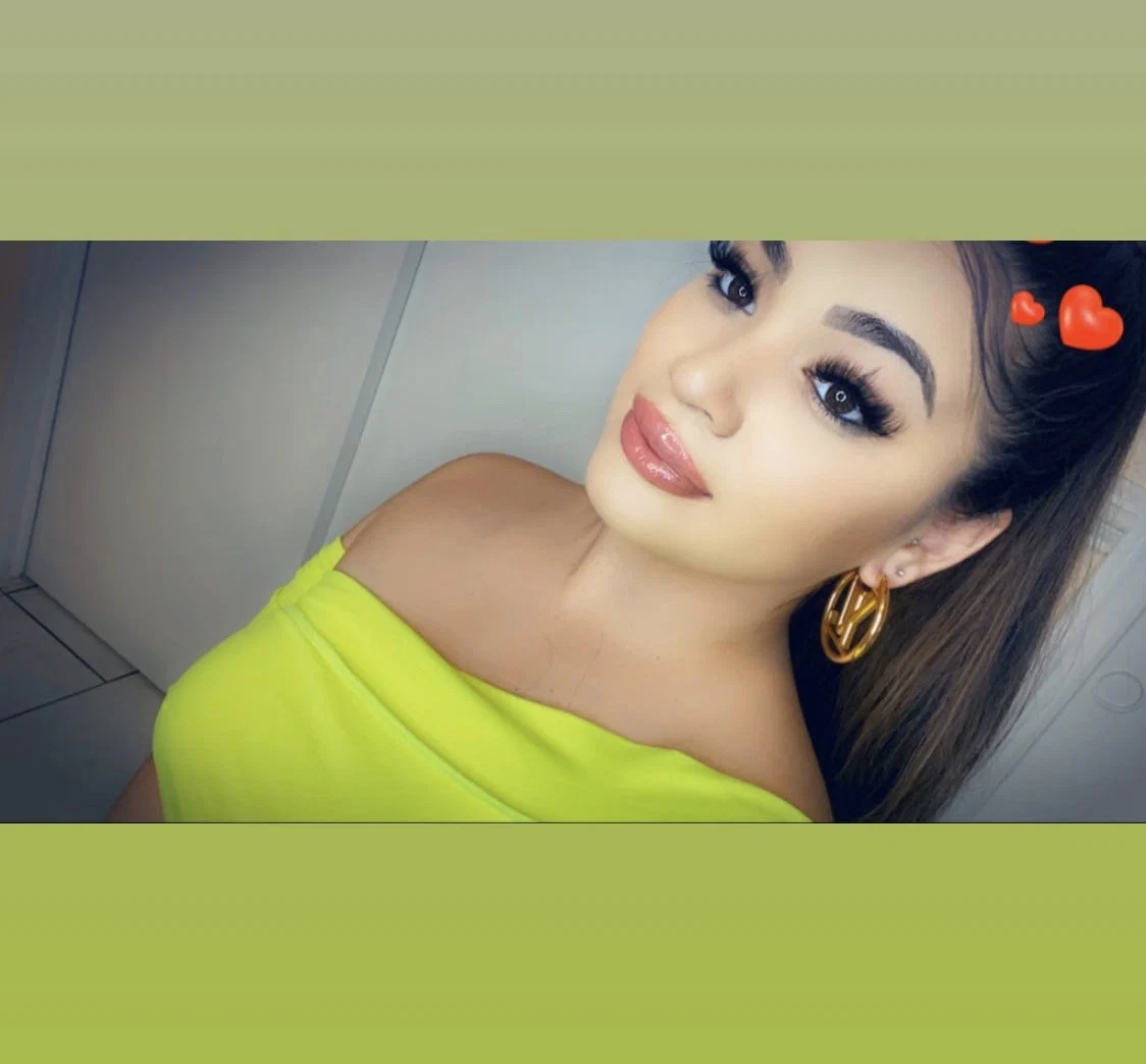 Sandra Cardona profile banner