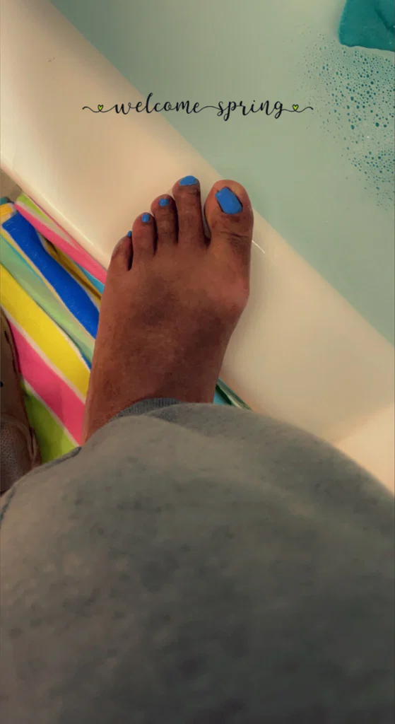 Ms.Honeytoes