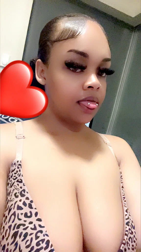 Lilly 🍑 ❤️‍🔥