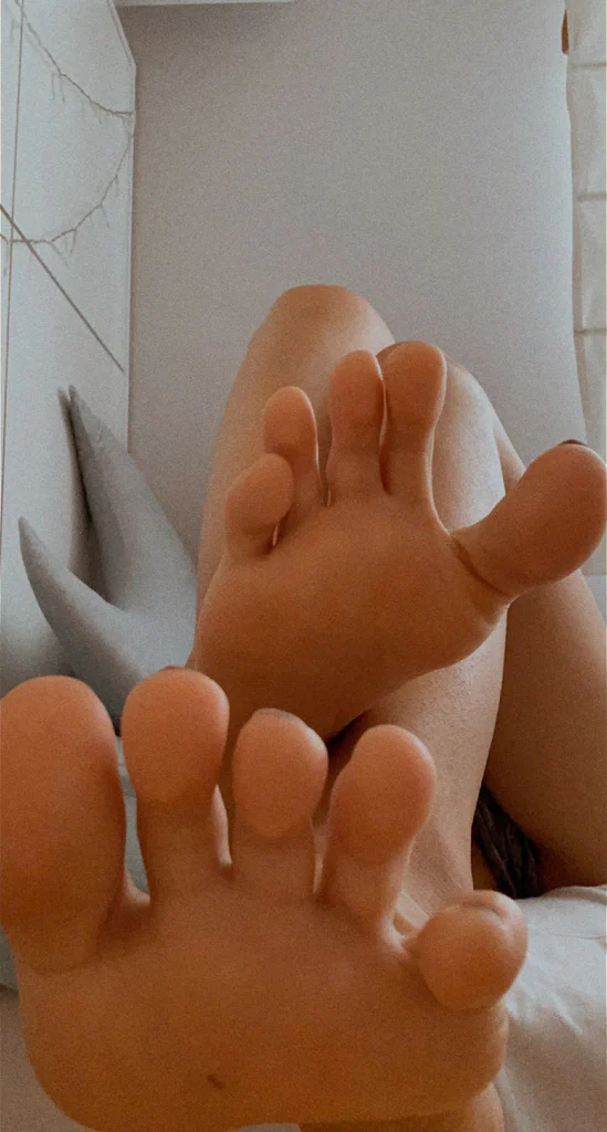 Spanish feet queen's avatar