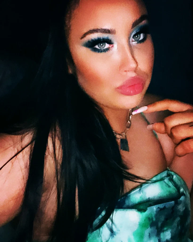 Tashhh's avatar