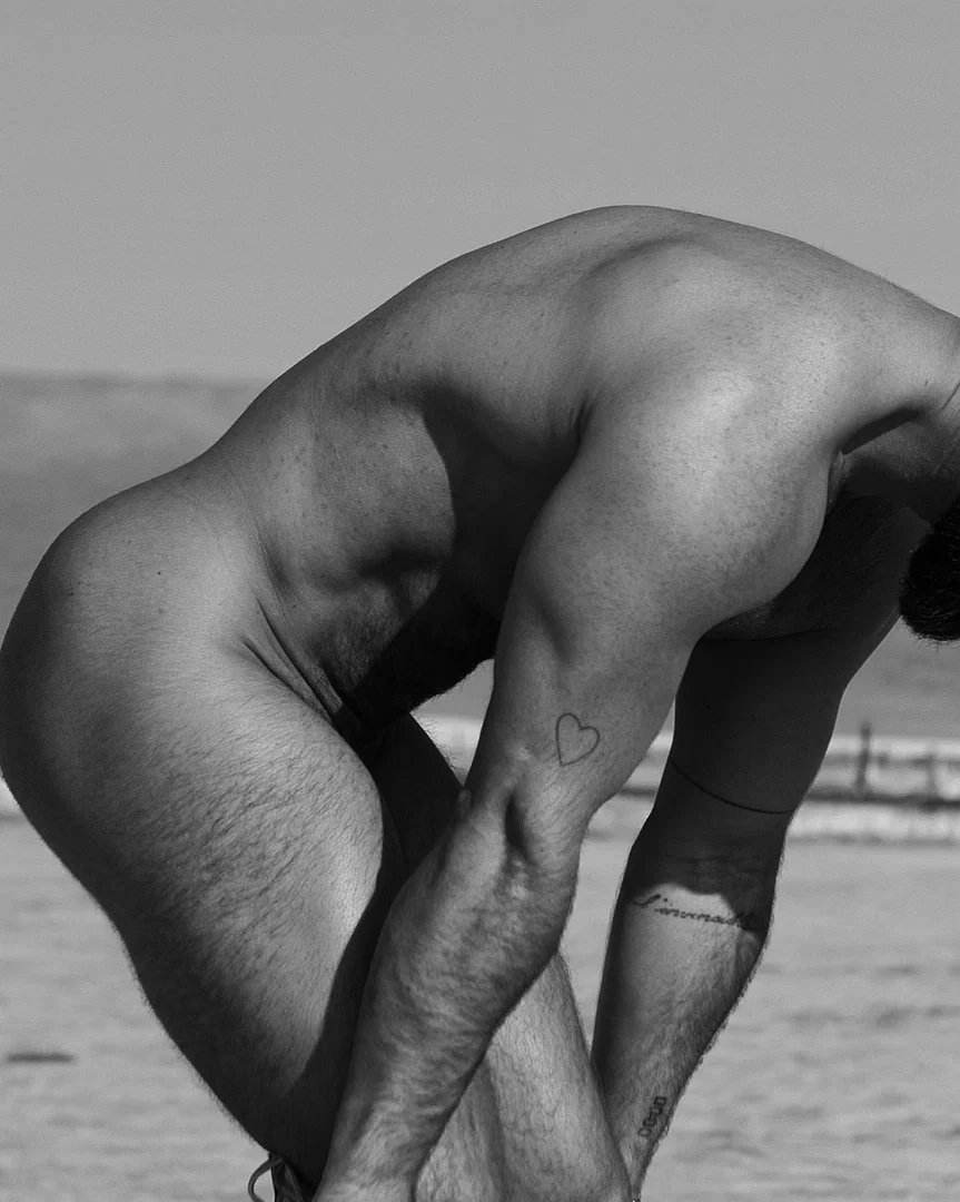 S.Y profile banner