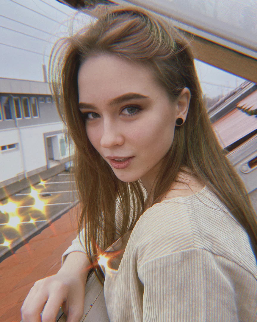 Kateryna Ostrizhna profile banner