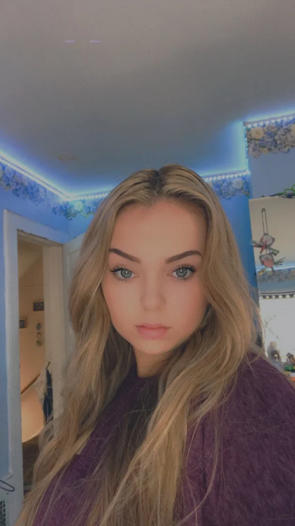 Nicole's avatar