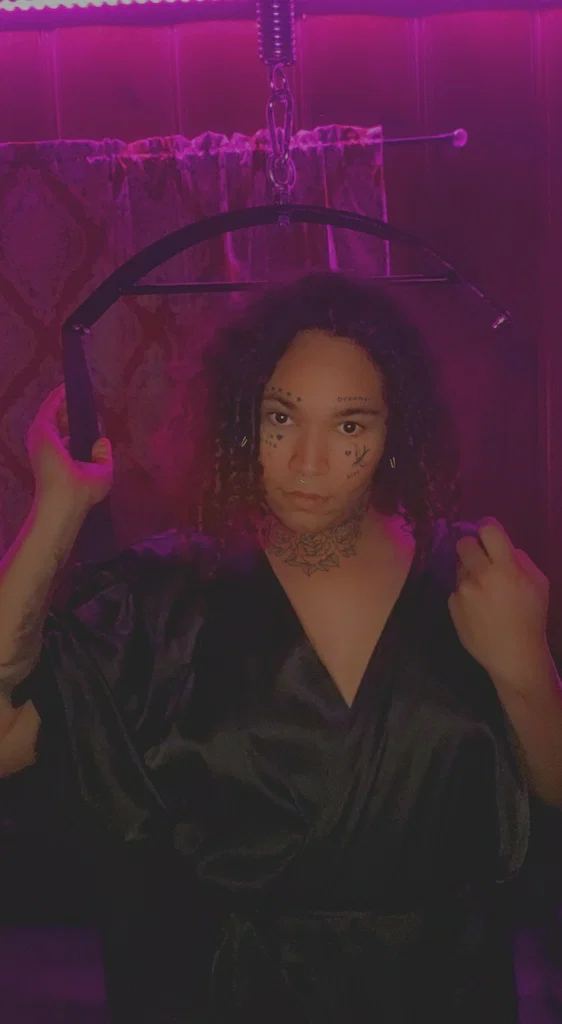 KiKi's avatar