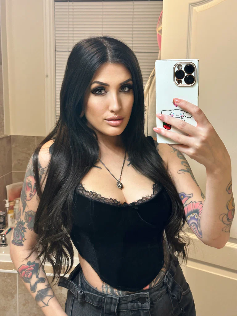 Tara Lee's avatar