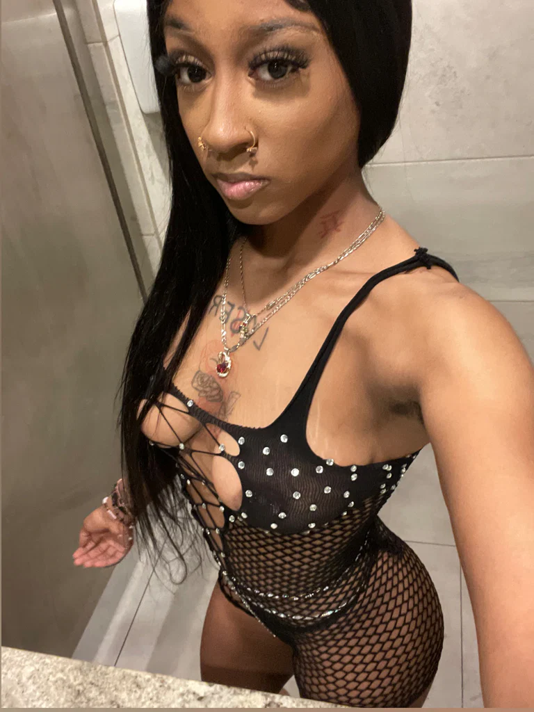 Miss Tay 🥰🖤's avatar