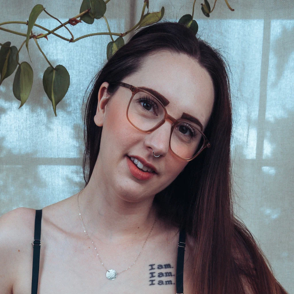 Daisey Mae's avatar