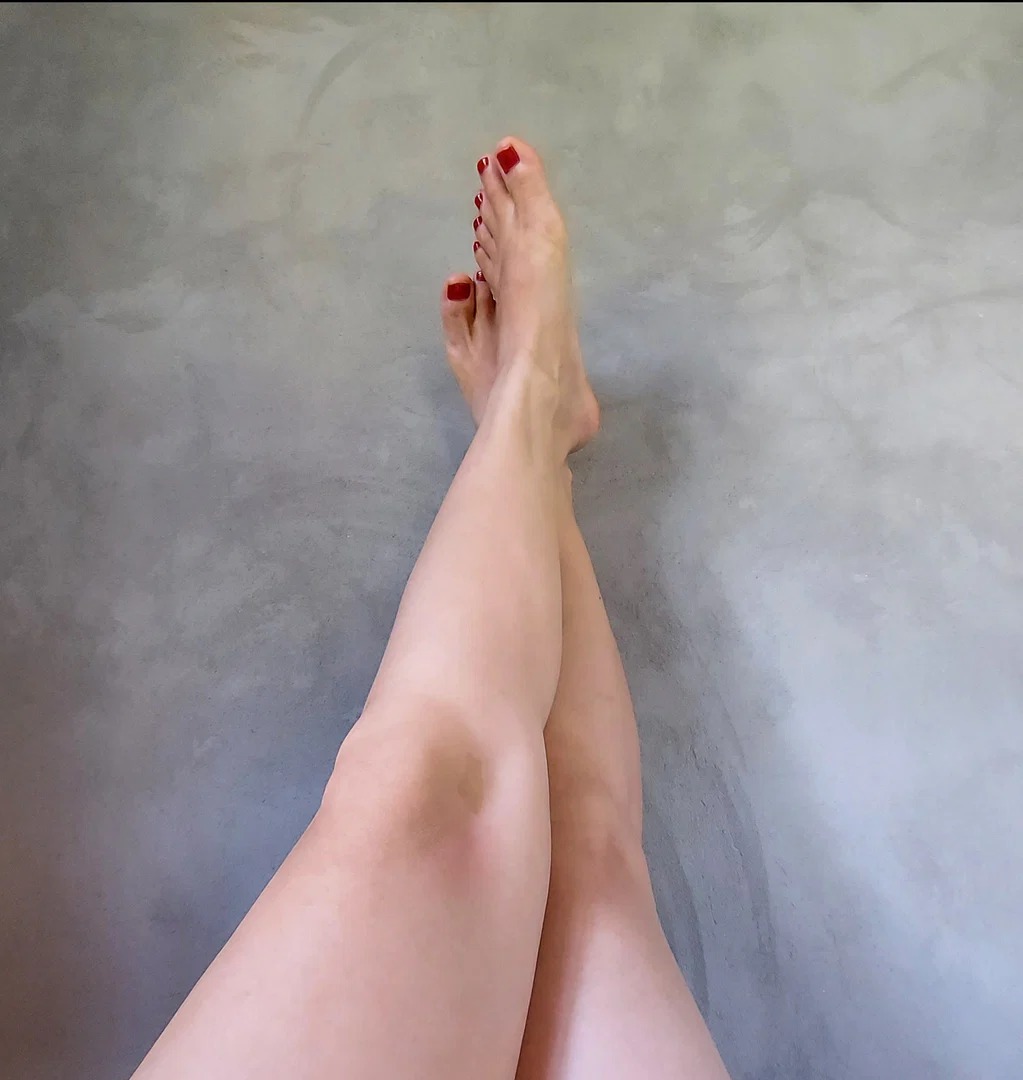 Tatah Feet profile banner