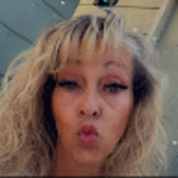 Derica Jo's avatar