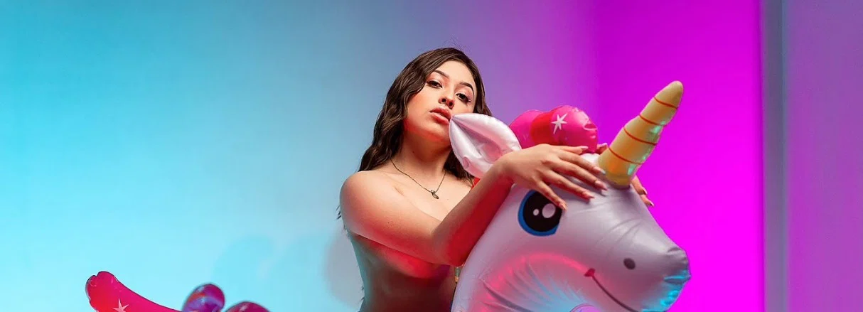 Lauren🍭 profile banner