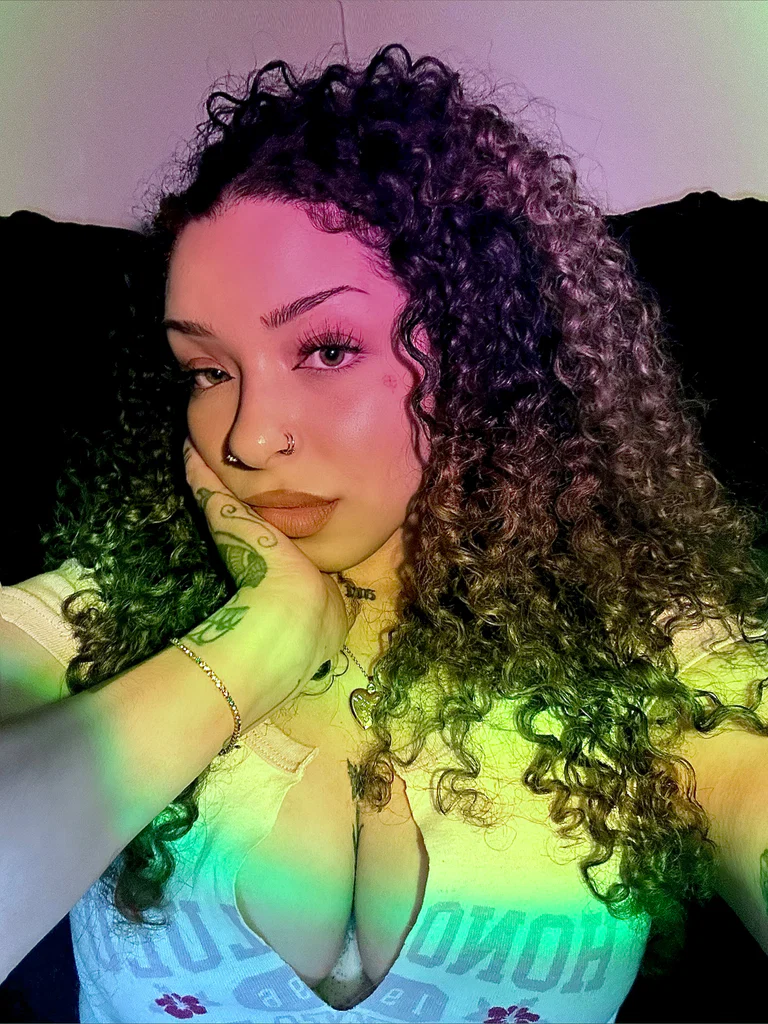 T's avatar