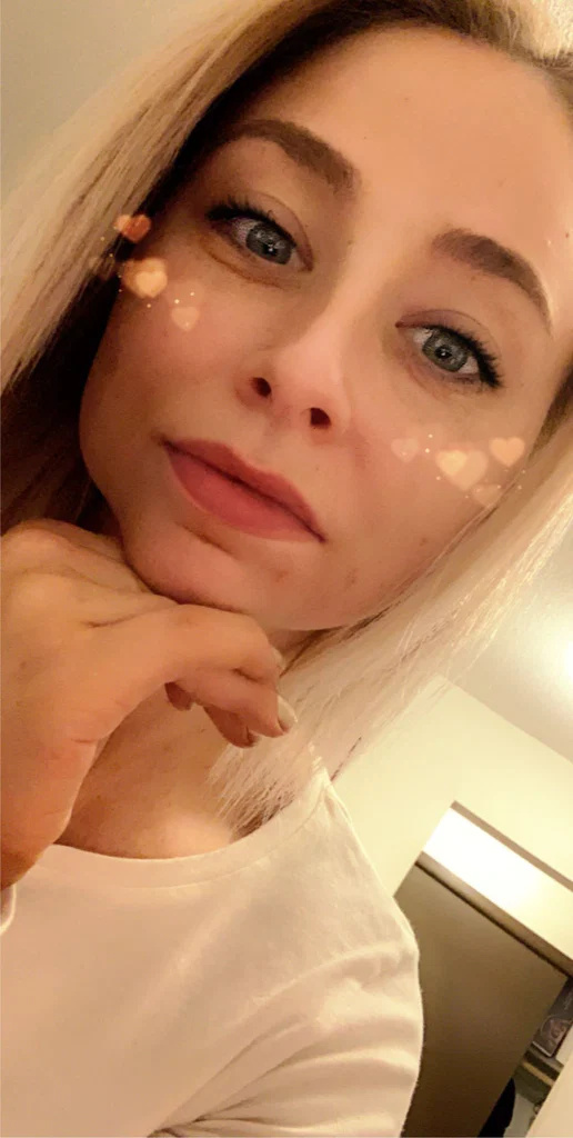 Brianna Lee's avatar
