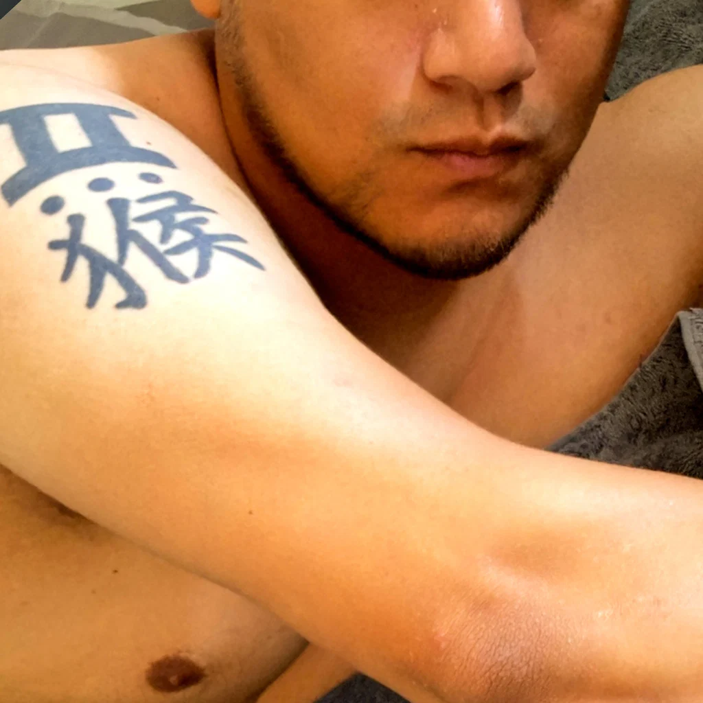 Erik Lustphoenix's avatar