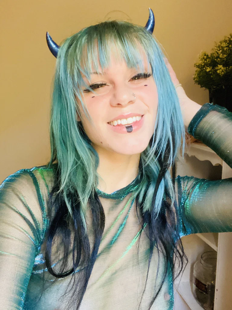 Alix Ro's avatar