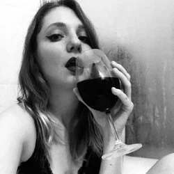 Erousselina Arrow's avatar