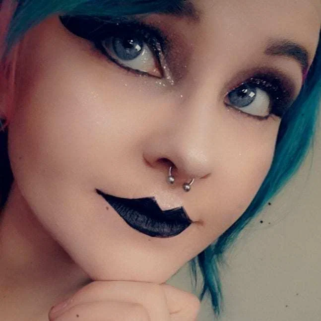Zarah Rose profile banner