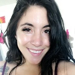 Miss Layla's avatar