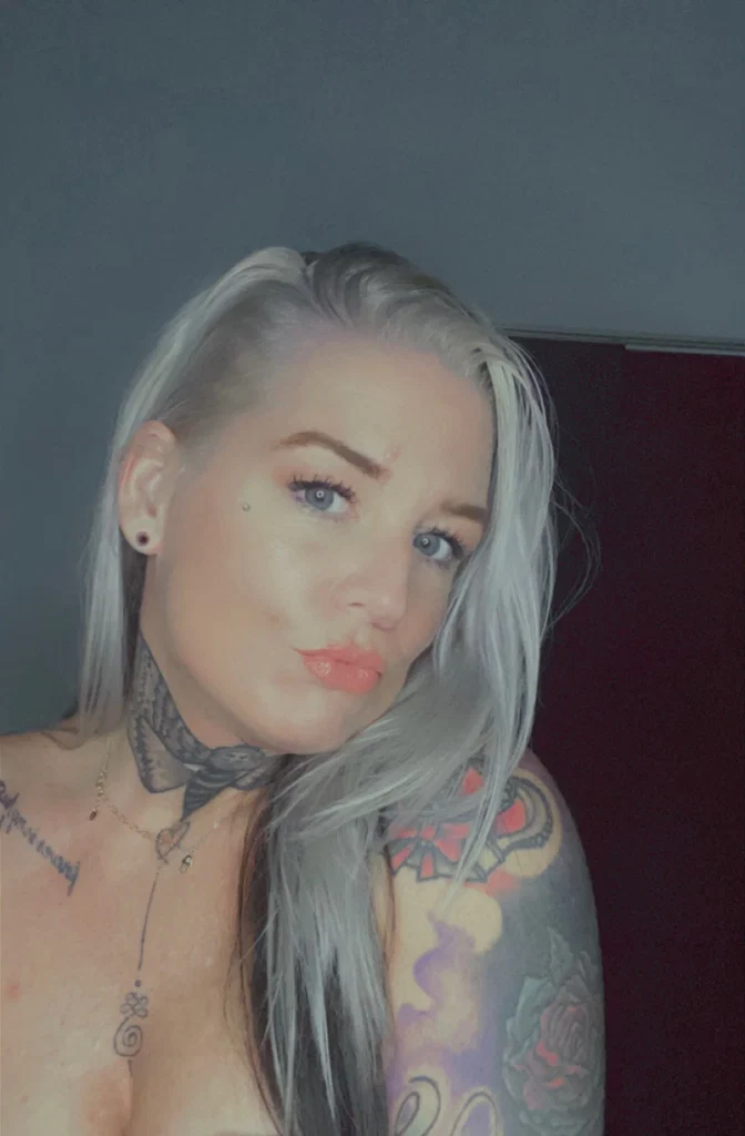 January Lynn 🍑💦's avatar
