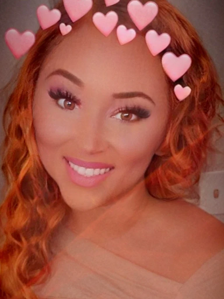 Lexi E's avatar