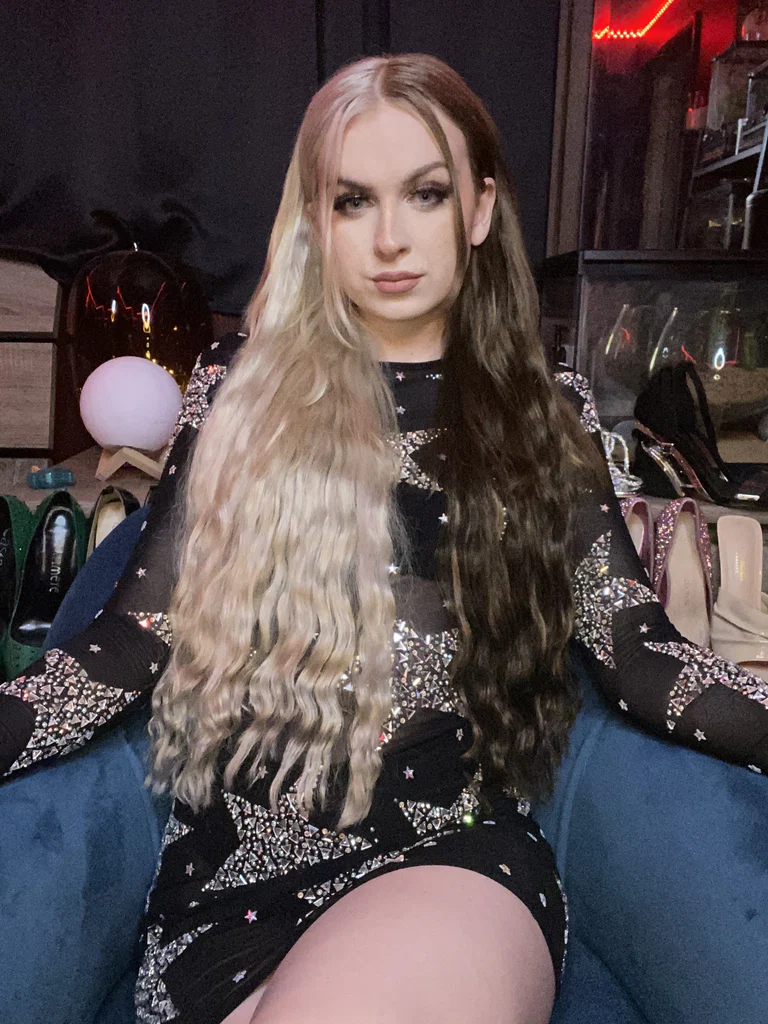 Victoria C's avatar