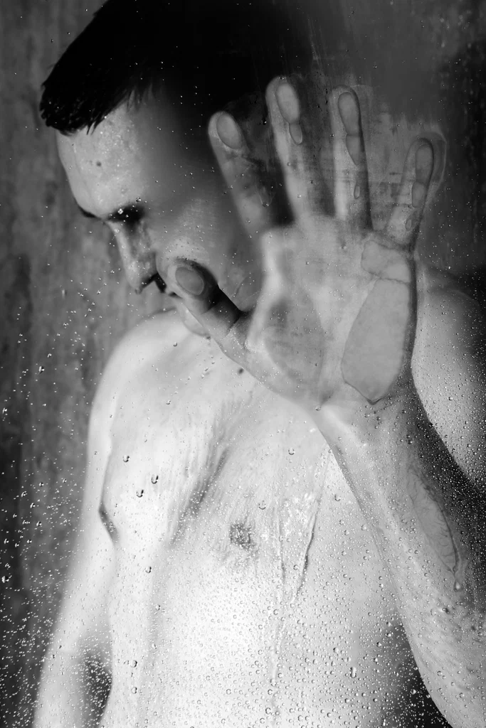 Submissive Nudist
