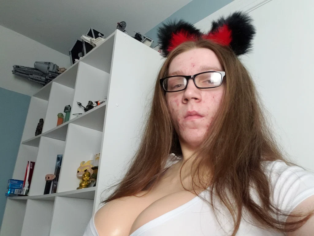 KinkyCDBoi
