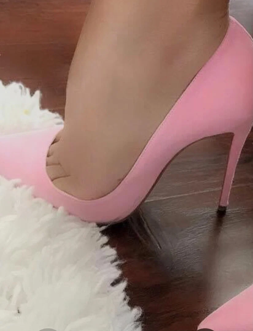 SexyLilFeet👣 profile banner