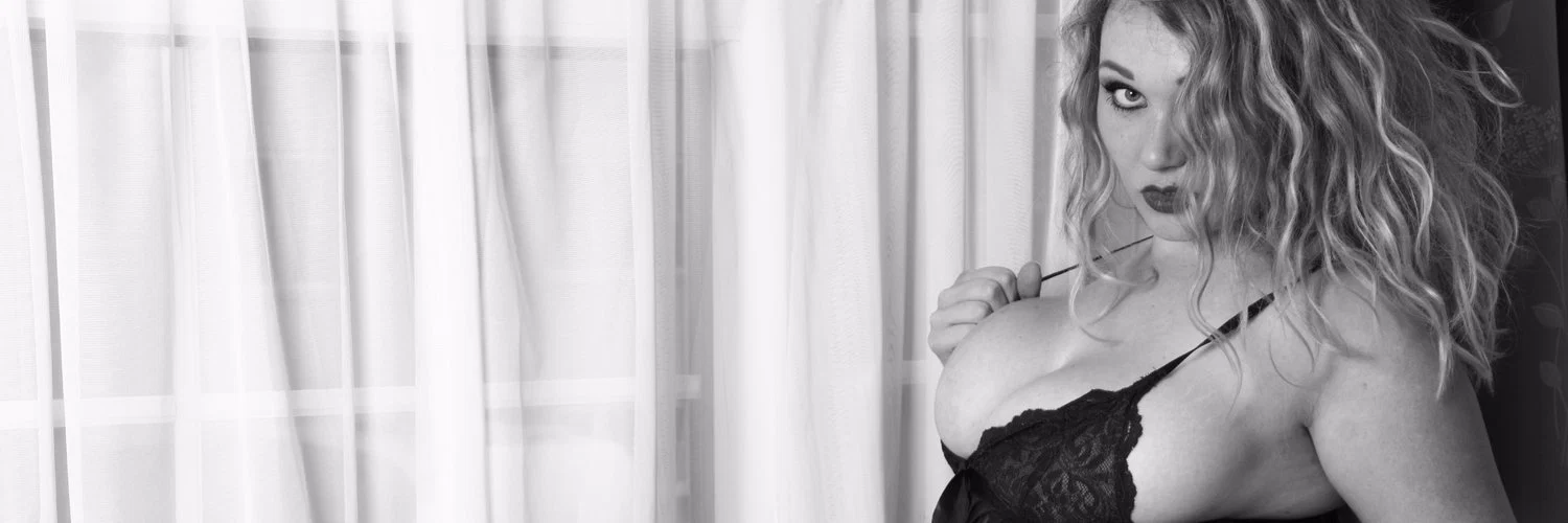 NaughtyNatali profile banner