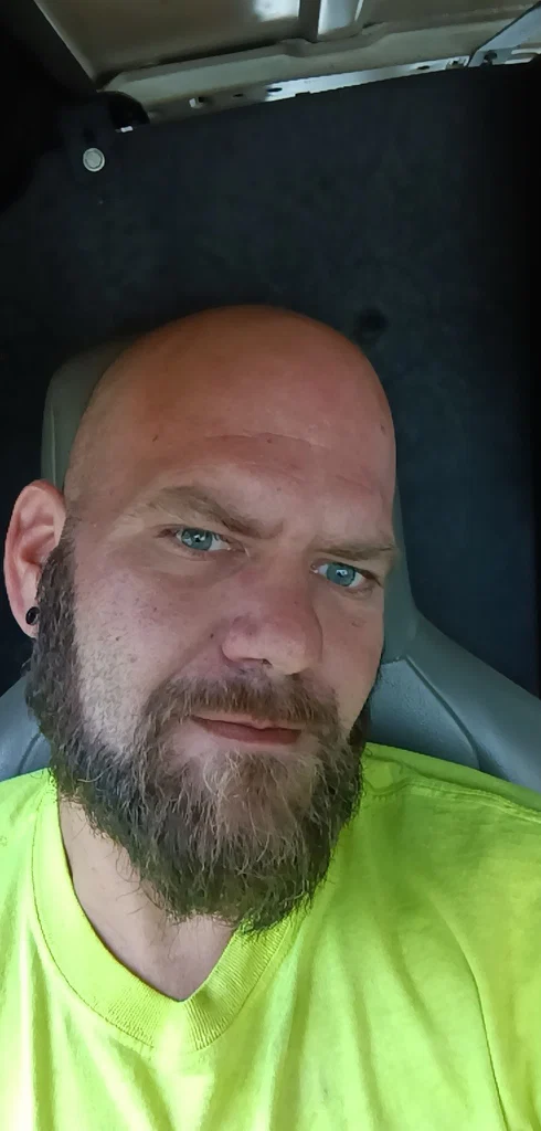 Dirtydaddyelectrician77