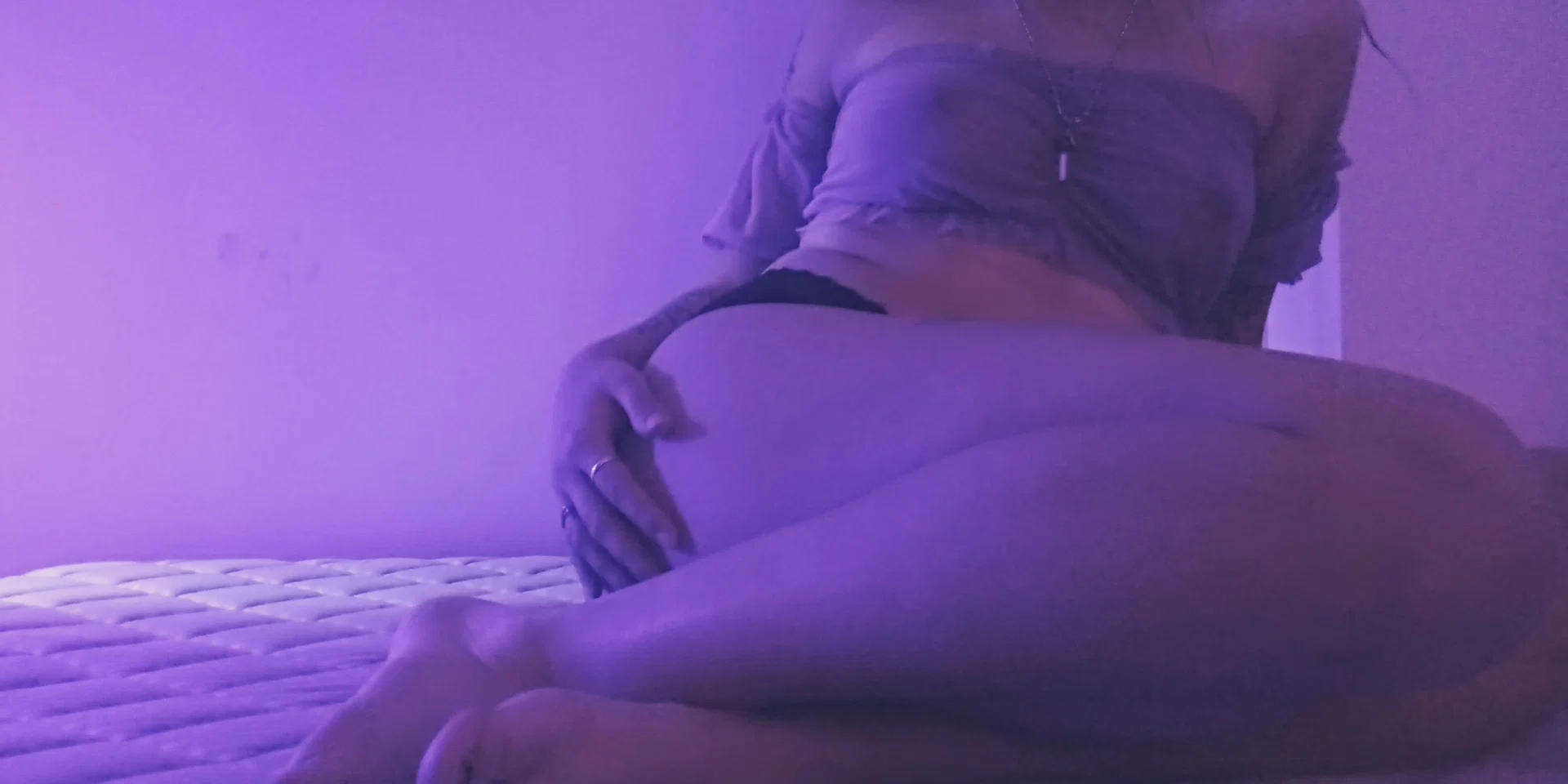 Vikki🍭🍭 profile banner